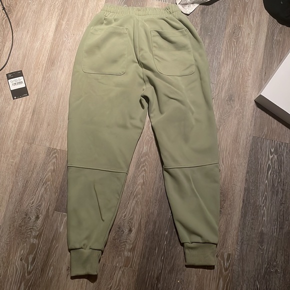 NWOT- Shein Joggers (XS) - Picture 3 of 3